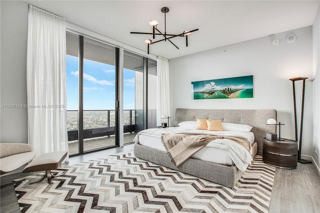 En Venta: $3,700,000 (3 camas, 3 baños, 2342 Pies cuadrados)