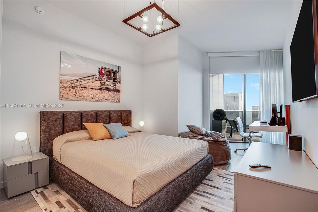 En Venta: $3,700,000 (3 camas, 3 baños, 2342 Pies cuadrados)