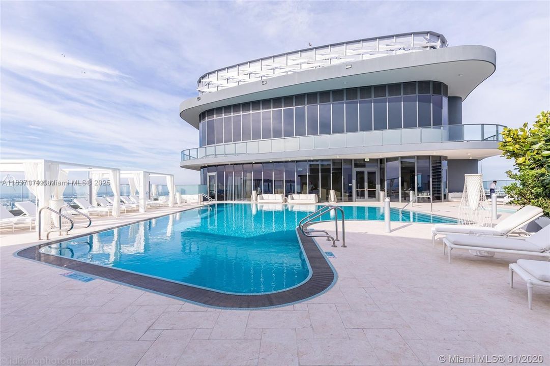 En Venta: $3,700,000 (3 camas, 3 baños, 2342 Pies cuadrados)