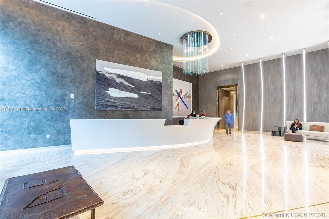 En Venta: $3,700,000 (3 camas, 3 baños, 2342 Pies cuadrados)