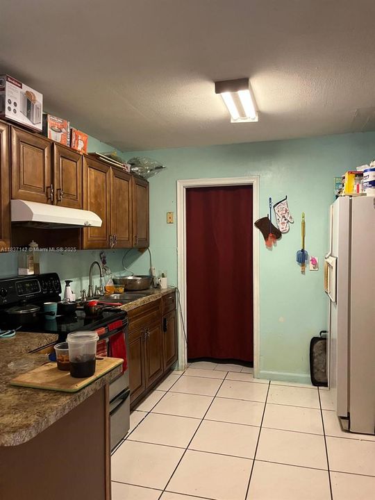 Active With Contract: $700,000 (0 beds, 0 baths, 2230 Square Feet)