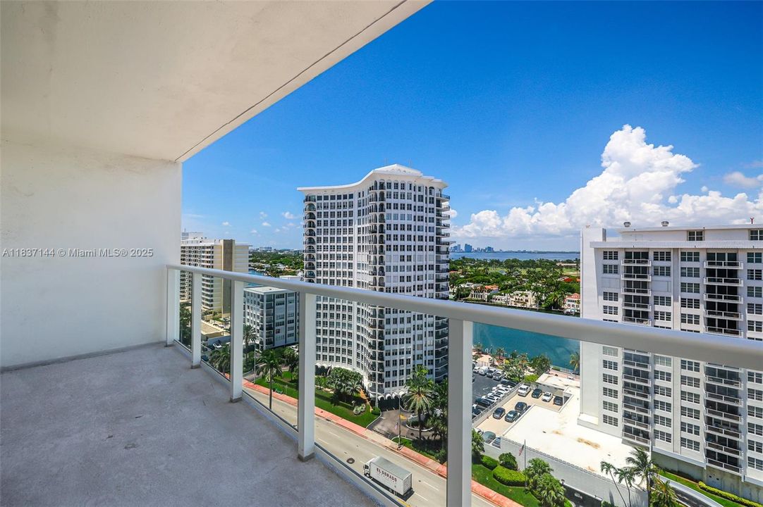 На продажу: $525,000 (1 спален, 2 ванн, 824 Квадратных фут)