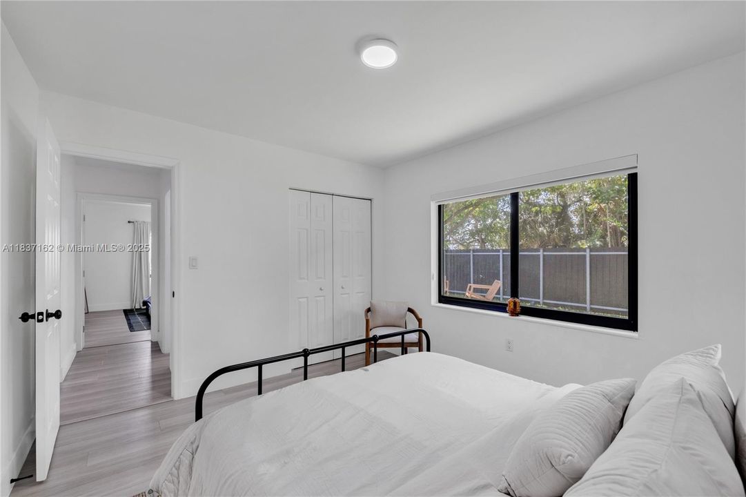 最近售出: $700,000 (4 贝兹, 2 浴室, 1631 平方英尺)