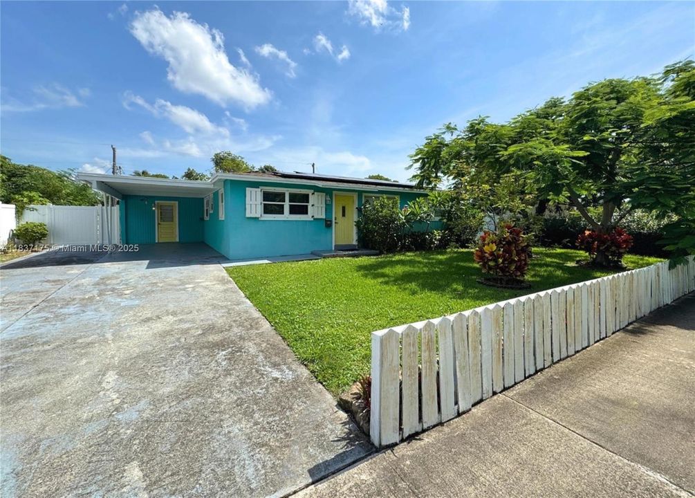 Недавно арендовано: $3,495 (4 спален, 2 ванн, 1430 Квадратных фут)