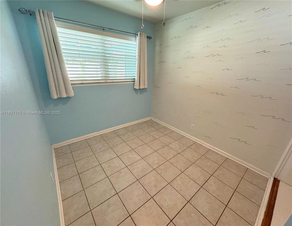 Недавно арендовано: $3,495 (4 спален, 2 ванн, 1430 Квадратных фут)