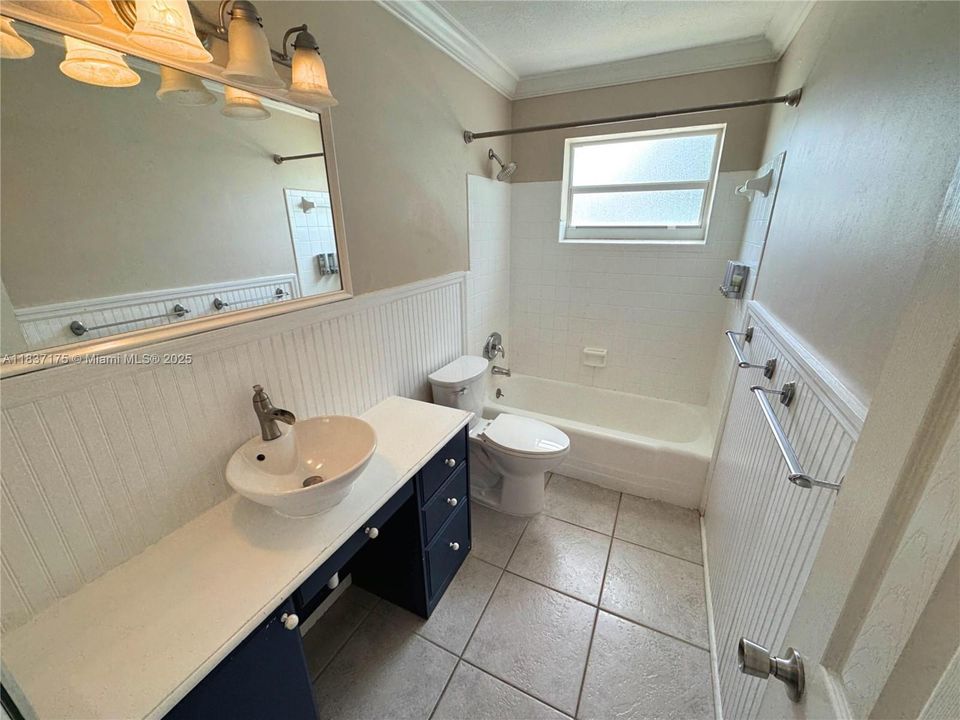 Недавно арендовано: $3,495 (4 спален, 2 ванн, 1430 Квадратных фут)