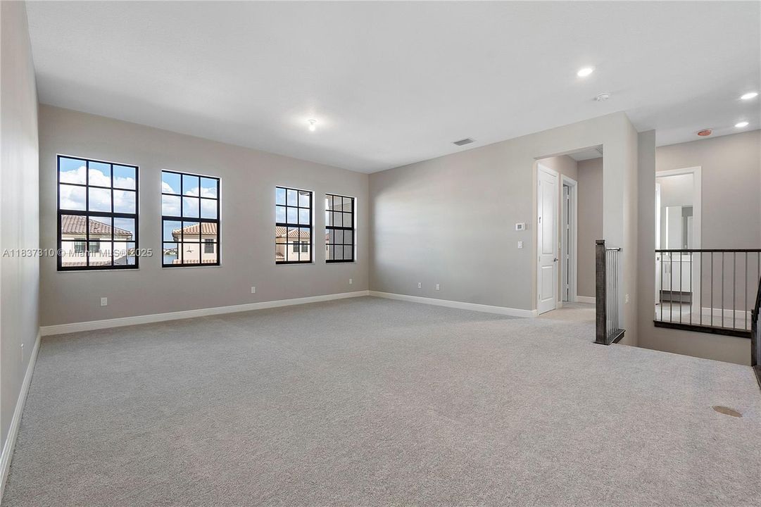 En Venta: $1,990,000 (5 camas, 5 baños, 5030 Pies cuadrados)