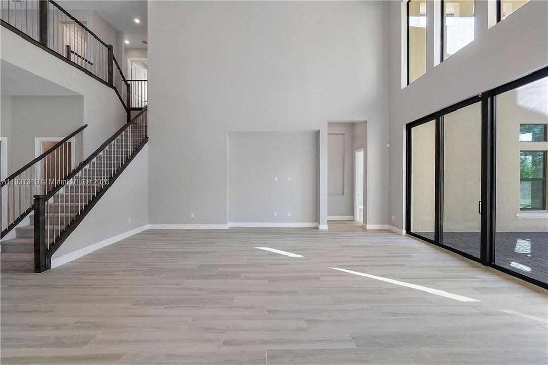 En Venta: $1,990,000 (5 camas, 5 baños, 5030 Pies cuadrados)