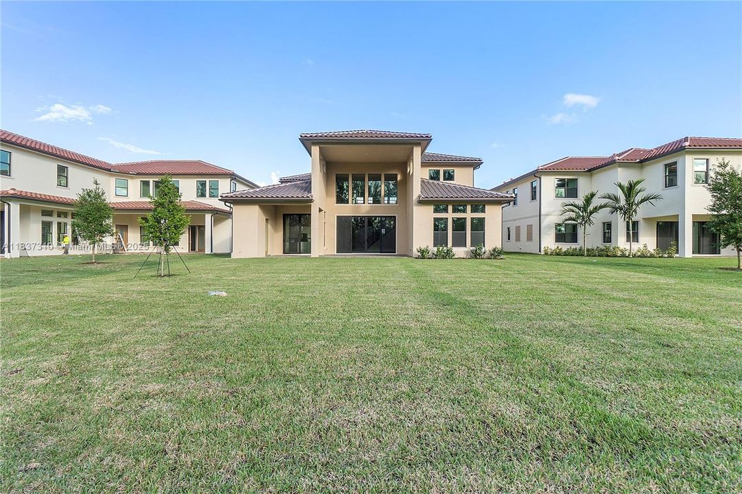 En Venta: $1,990,000 (5 camas, 5 baños, 5030 Pies cuadrados)