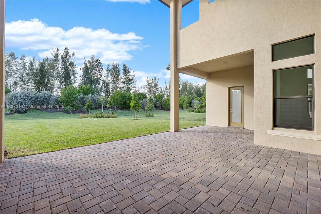 En Venta: $1,990,000 (5 camas, 5 baños, 5030 Pies cuadrados)