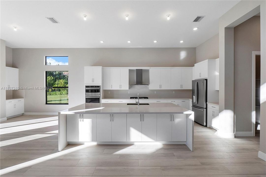 En Venta: $1,990,000 (5 camas, 5 baños, 5030 Pies cuadrados)