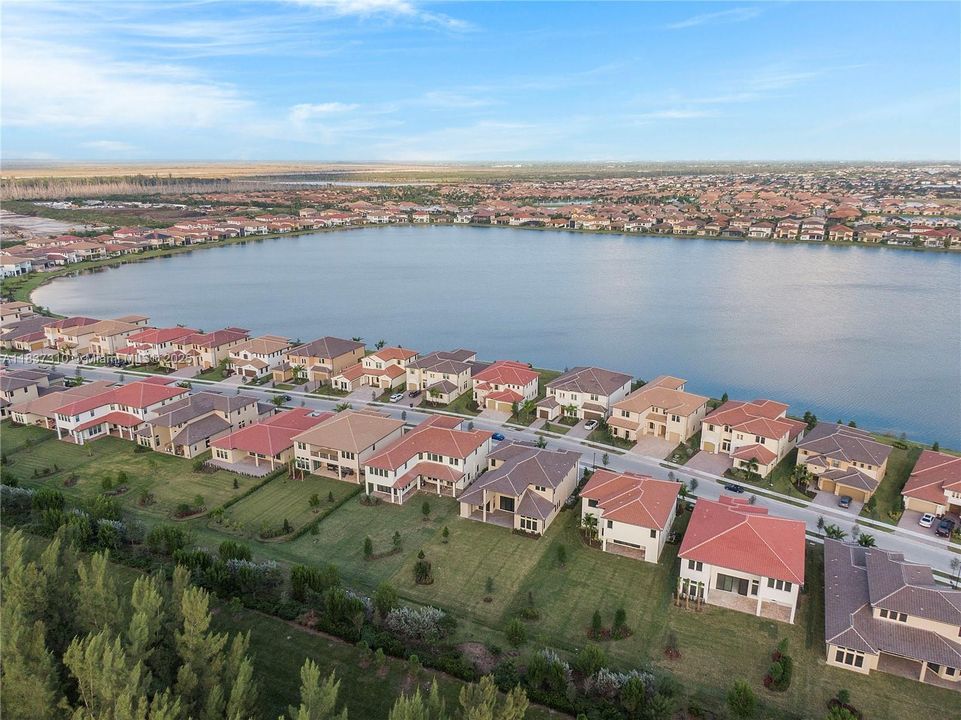 En Venta: $1,990,000 (5 camas, 5 baños, 5030 Pies cuadrados)