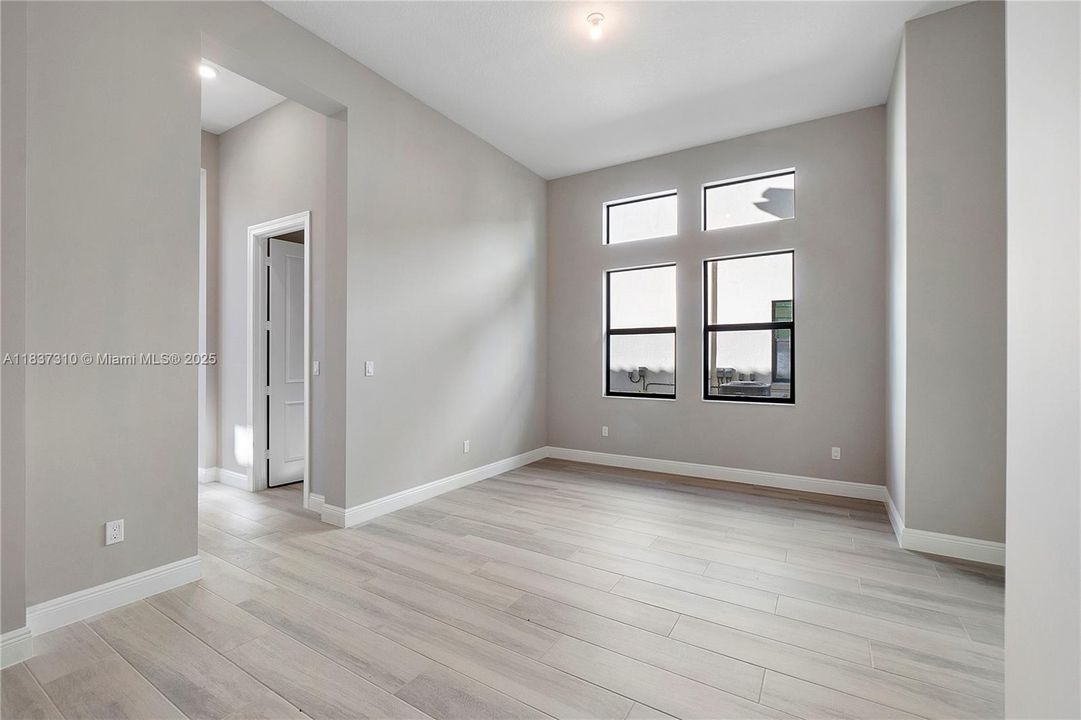 En Venta: $1,990,000 (5 camas, 5 baños, 5030 Pies cuadrados)