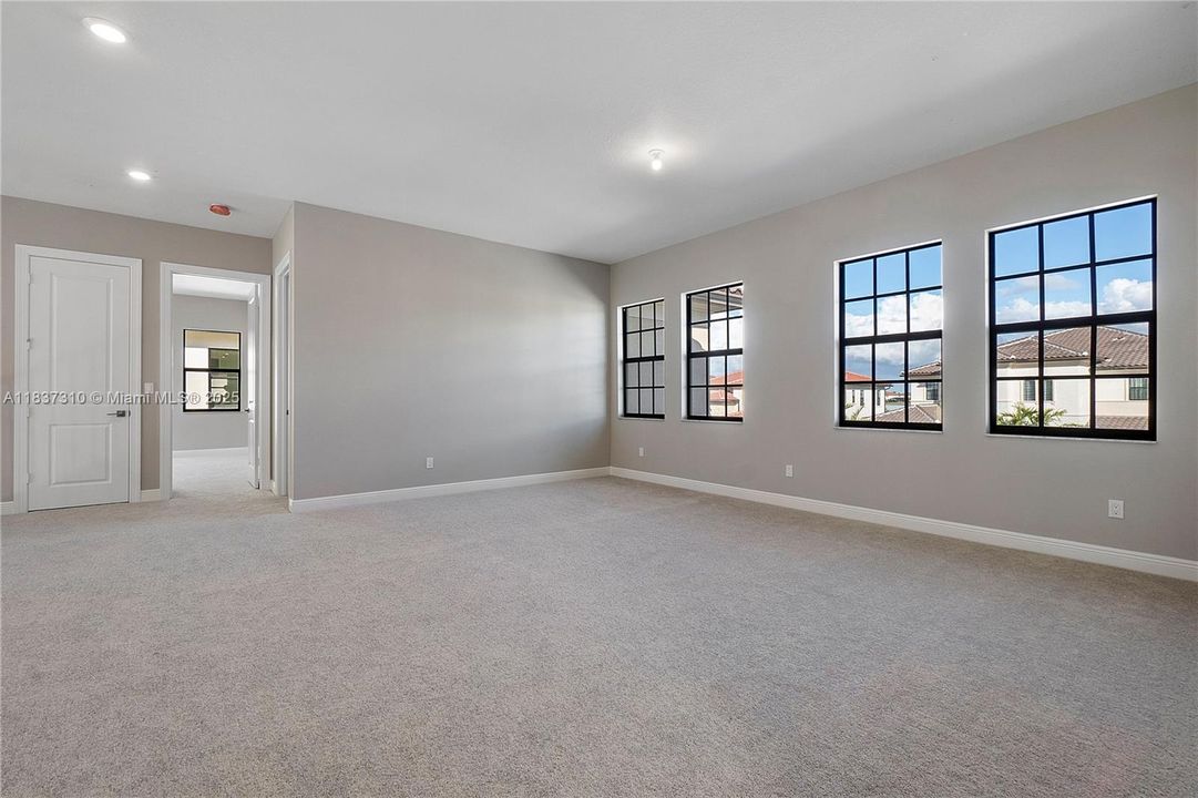 En Venta: $1,990,000 (5 camas, 5 baños, 5030 Pies cuadrados)