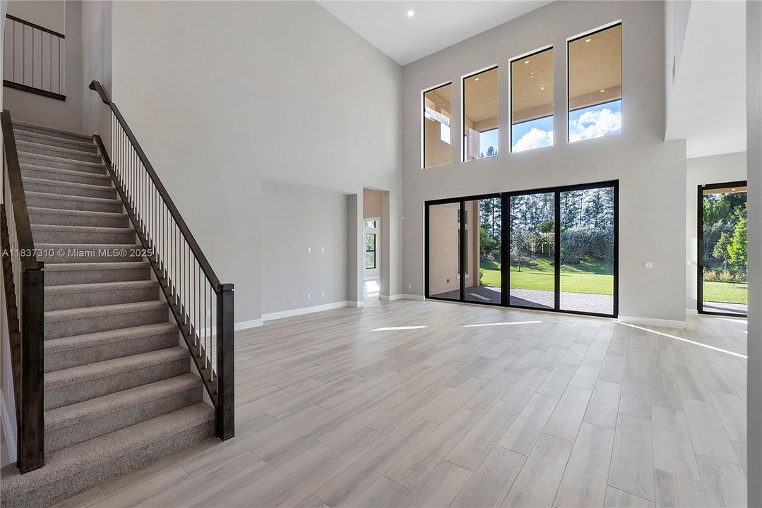 En Venta: $1,990,000 (5 camas, 5 baños, 5030 Pies cuadrados)