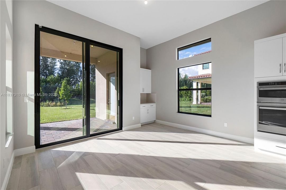 En Venta: $1,990,000 (5 camas, 5 baños, 5030 Pies cuadrados)