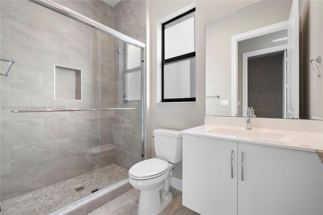 En Venta: $1,990,000 (5 camas, 5 baños, 5030 Pies cuadrados)