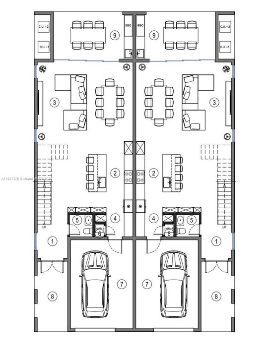 En Venta: $645,000 (0.17 acres)