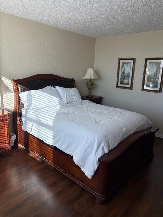For Rent: $2,600 (1 beds, 1 baths, 745 Square Feet)
