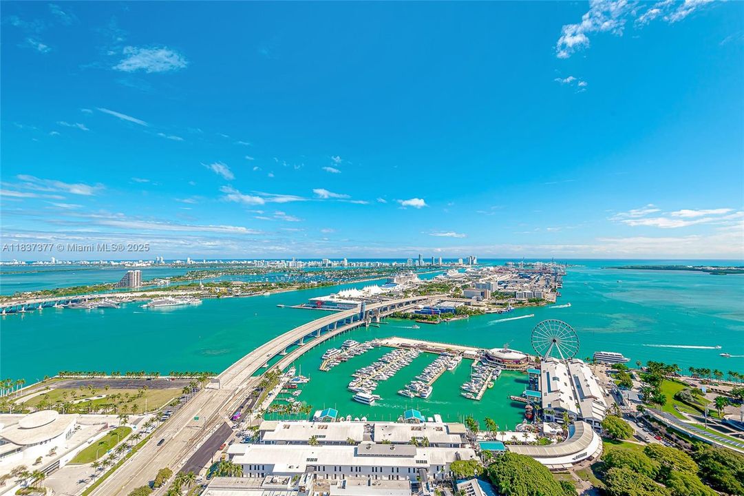 待售: $1,399,000 (2 贝兹, 2 浴室, 818 平方英尺)