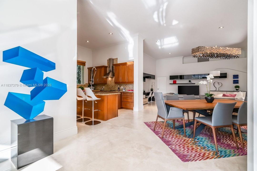 В аренду: $12,000 (5 спален, 4 ванн, 3834 Квадратных фут)