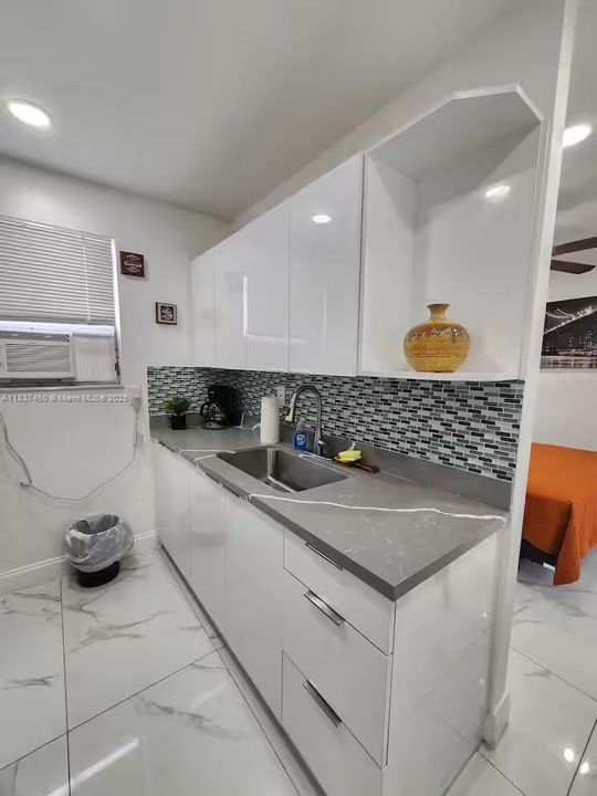 На продажу: $3,299,000 (0 спален, 0 ванн, 0 Квадратных фут)