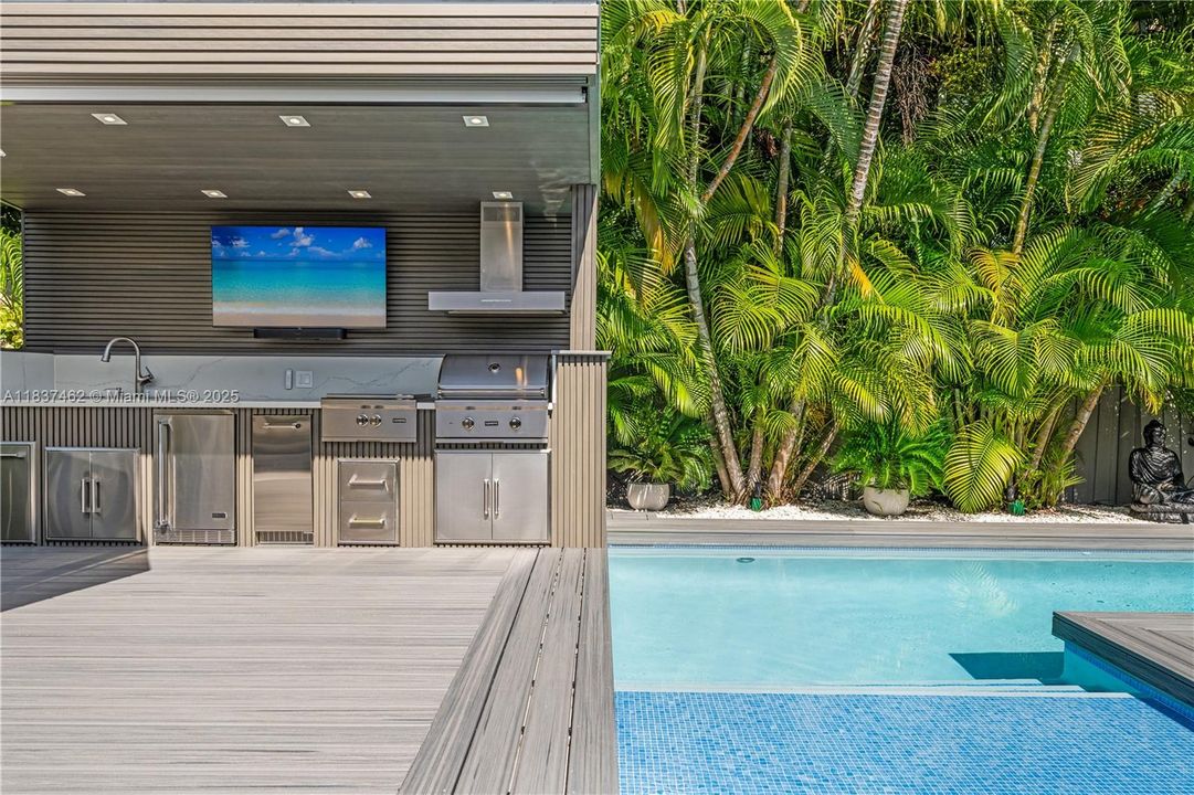 На продажу: $4,700,000 (4 спален, 3 ванн, 2689 Квадратных фут)