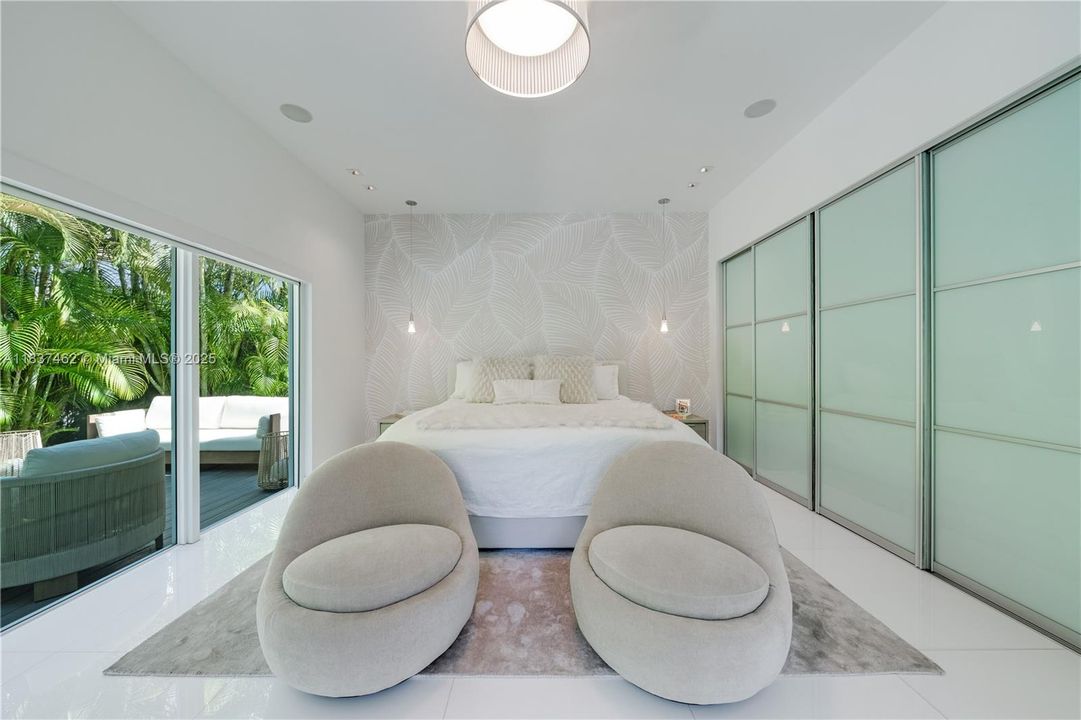 На продажу: $4,700,000 (4 спален, 3 ванн, 2689 Квадратных фут)