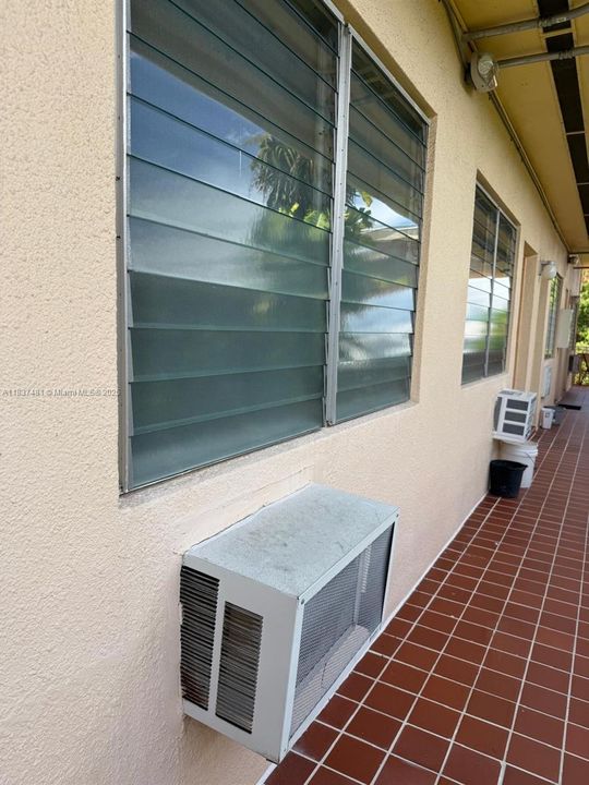 最近售出: $139,000 (0 贝兹, 1 浴室, 380 平方英尺)