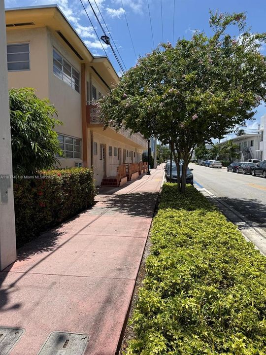 最近售出: $139,000 (0 贝兹, 1 浴室, 380 平方英尺)