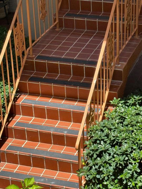 最近售出: $139,000 (0 贝兹, 1 浴室, 380 平方英尺)