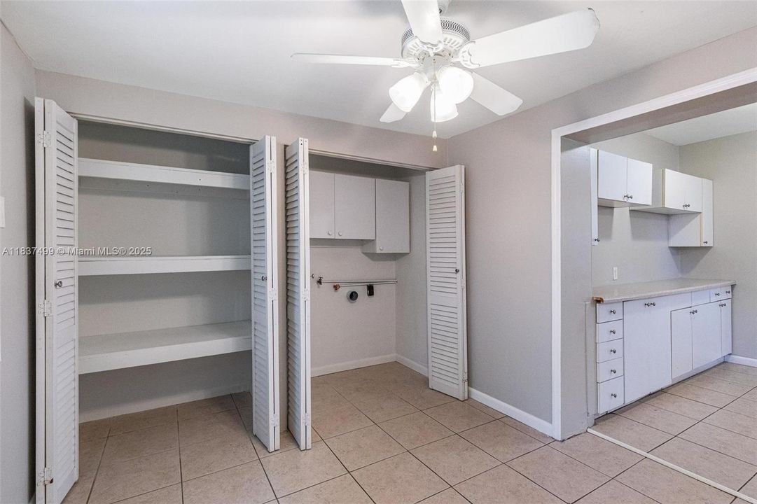 Vendido Recientemente: $396,000 (3 camas, 1 baños, 1043 Pies cuadrados)