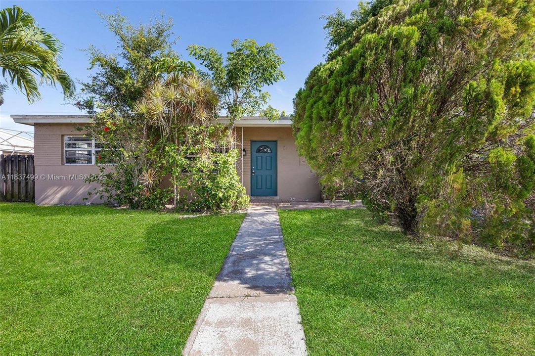 Vendido Recientemente: $396,000 (3 camas, 1 baños, 1043 Pies cuadrados)