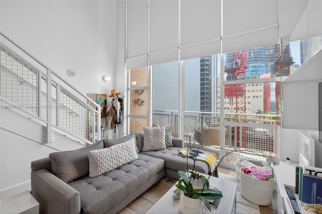 Activo con contrato: $345,000 (1 camas, 1 baños, 978 Pies cuadrados)