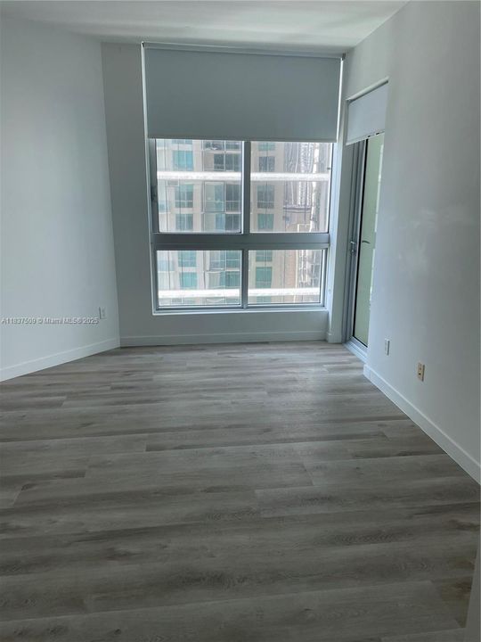 Recently Rented: $3,700 (2 beds, 2 baths, 1017 Square Feet)