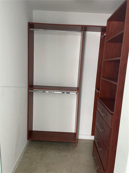 Recently Rented: $3,700 (2 beds, 2 baths, 1017 Square Feet)