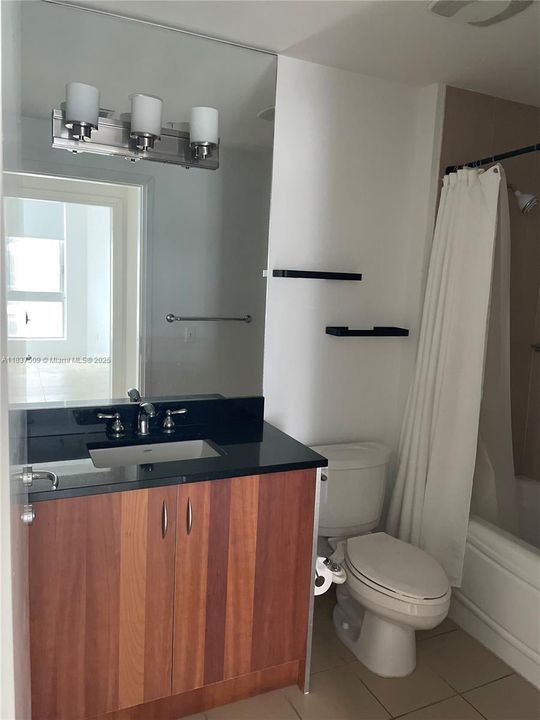 Recently Rented: $3,700 (2 beds, 2 baths, 1017 Square Feet)