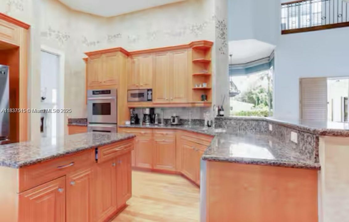 For Rent: $12,500 (5 beds, 4 baths, 5500 Square Feet)