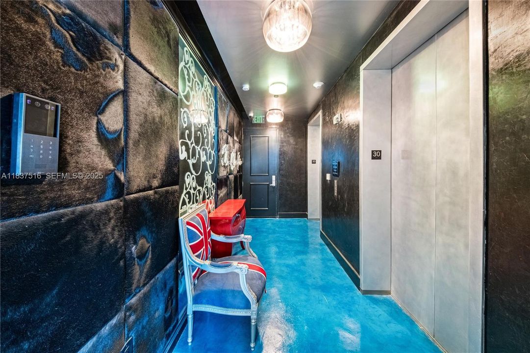 待售: $5,695,000 (2 贝兹, 2 浴室, 1791 平方英尺)