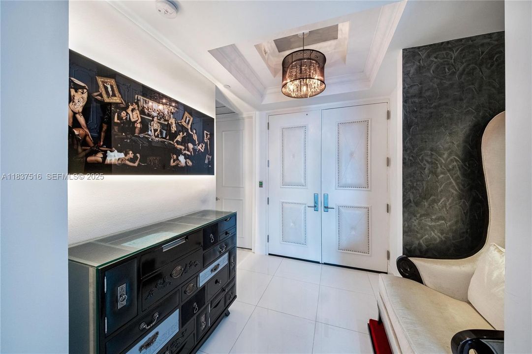 待售: $5,695,000 (2 贝兹, 2 浴室, 1791 平方英尺)