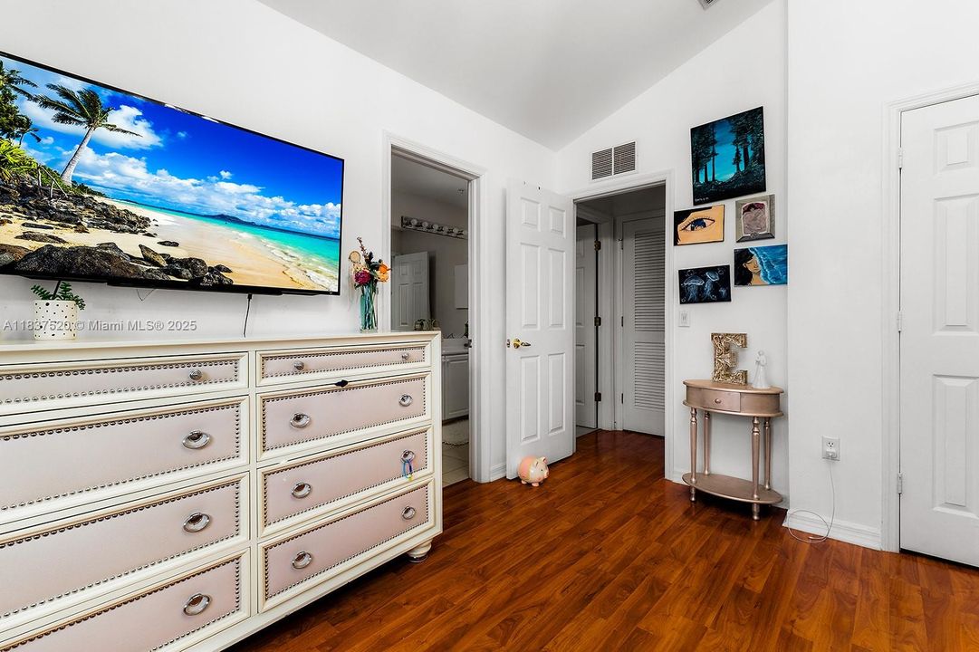 待售: $429,999 (3 贝兹, 2 浴室, 0 平方英尺)