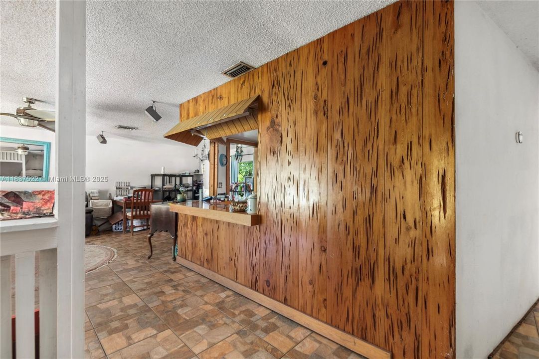 待售: $294,000 (3 贝兹, 2 浴室, 0 平方英尺)