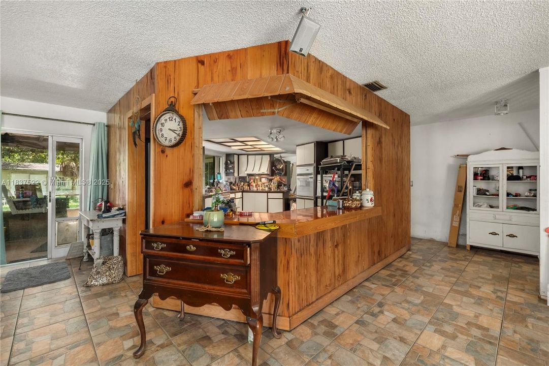 待售: $294,000 (3 贝兹, 2 浴室, 0 平方英尺)