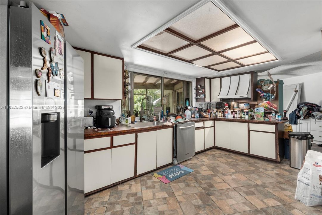 待售: $294,000 (3 贝兹, 2 浴室, 0 平方英尺)