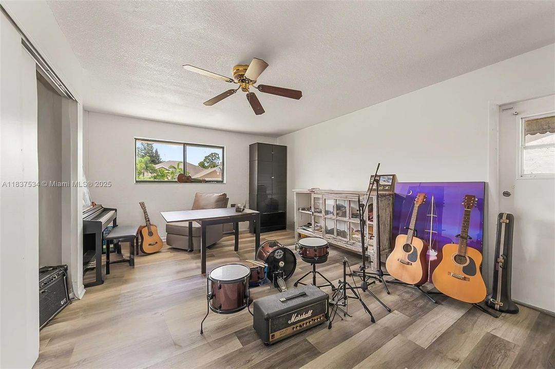 For Sale: $268,000 (3 beds, 2 baths, 0 Square Feet)