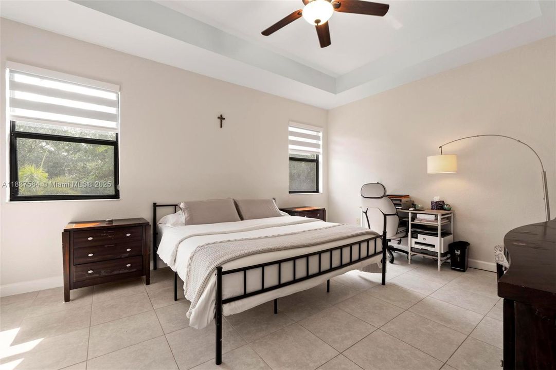 Recently Rented: $3,400 (3 beds, 2 baths, 1650 Square Feet)