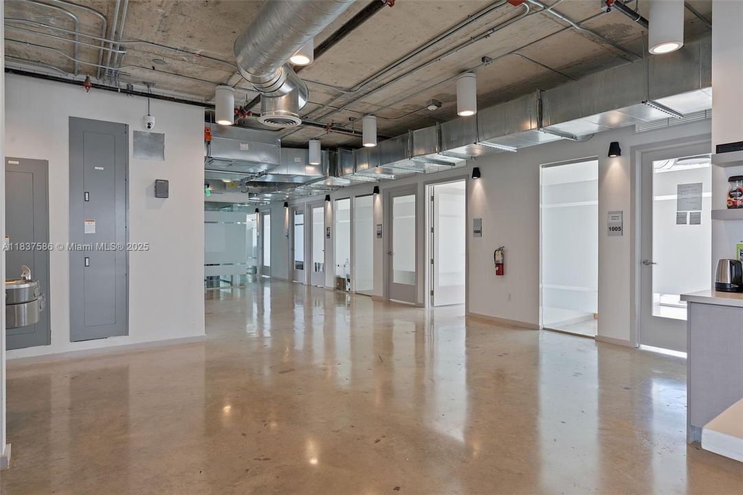 Недавно арендовано: $585 (0 спален, 0 ванн, 0 Квадратных фут)