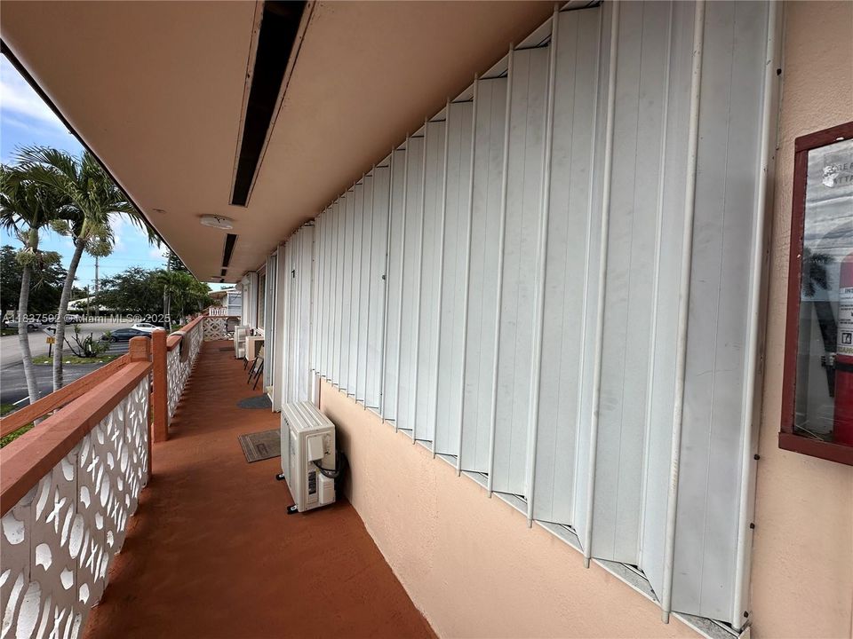 На продажу: $80,000 (1 спален, 1 ванн, 625 Квадратных фут)