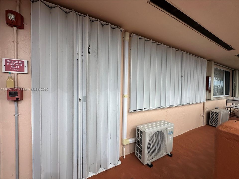 На продажу: $80,000 (1 спален, 1 ванн, 625 Квадратных фут)