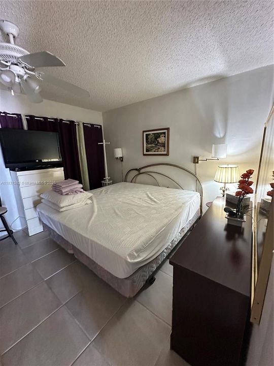 На продажу: $80,000 (1 спален, 1 ванн, 625 Квадратных фут)